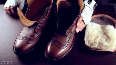 [ASMR Binaural] Shoe Shine – No Talking