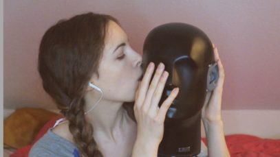 Intense Mouth Sounds, Ear Eating, Unintelligible Whispering – ASMR – No Clicking