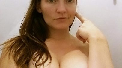 NO BRA VLOG