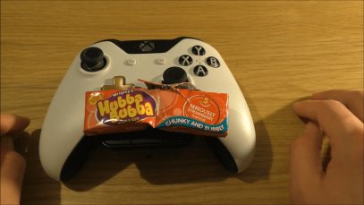 ASMR | Gum Chewing + Controller Sounds