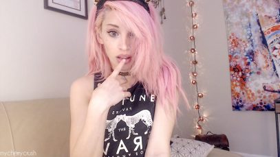 ASMR ♡ Trigger Words ,Tapping & Ear Eating