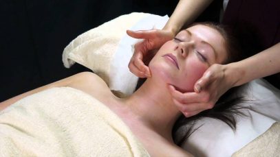 Face & Scalp Massage – Aromatherapy Techniques