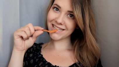 ASMR Gemeinsam Entspannen ♡ Eating Sounds, Parfume Unboxing & Writting Sounds in German/Deutsch
