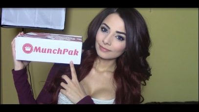 ASMR Munchpak Unboxing & Review (Eating & Crinkly Sounds, Soft Spoken)