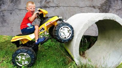 BAD BABY Unboxing And Assembling The POWER WHEEL Ride On Four Wheel 4WD ZP5128 comp