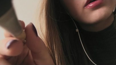 English ASMR I Friend Does Your Makeup Roleplay (Makyaj Yapan Arkadaş Roleplay)