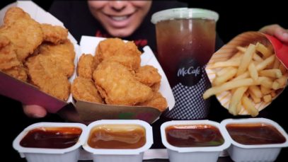 ASMR | 20pc Chicken Nugget Feast!