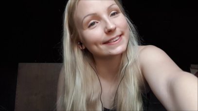ASMR- Chewing Gum [] Whispers [] Binaural [] Intense Tingles []