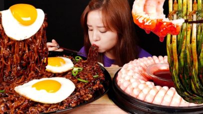 ASMR (COOKING) 짜장면,쉬림프링 Black Bean Noodles, Spicy Fire Shrimp, Green Onion Kimchi. MUKBANG