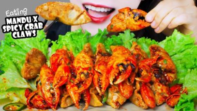 ASMR COOKING EATING BIBIGO MANDU X SPICY CRAB CLAWS SAUCE  EATING SOUNDS | LINH-ASMR