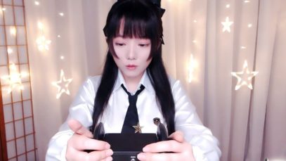 ASMR ~ Ear Cleaning Tapping Soft Sounds ?