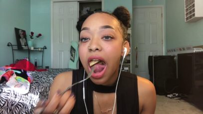 ASMR | Eat A Waffle With Me  ? | Whisper Ramble