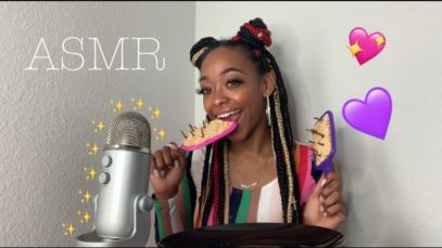 ASMR | EATING MY EDIBLE HAIR BRUSH ??‍♀️ CRUNCHY EATING SOUNDS