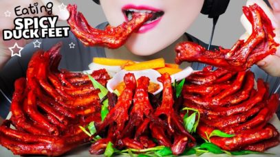 ASMR EATING SINGAPORE STYLE SPICY DUCK FEET X DUCK TONGUE , EATING SOUNDS | LINH-ASMR