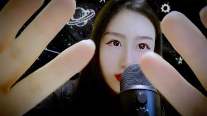 *ASMR* Hand movements/Trigger words/ Finger Fluttering/Binaural Whispers