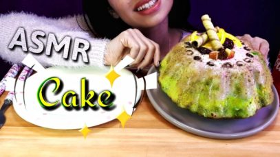 ASMR homemade CAKE |Eating sounds | اصوات الاكل الكيك