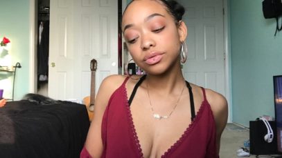 ASMR | Kisses | Repeating “Te Amo” & “Te Quiero” | Taking Away Your Negative Thoughts ?