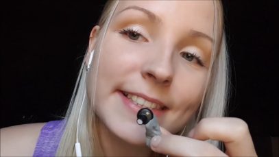 ASMR – Kissing Sounds and Mouth Sounds !![NO POP FILTER]!!