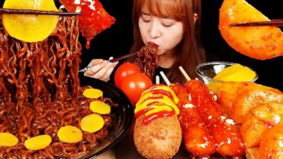 ASMR MUKBANG :) Black Bean Noodles, Tteokgangjeong, Radish Kimchi, Hotdog. 팔도짜장면,가래떡강정, 석박지, 핫도그