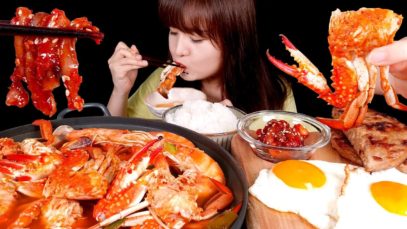ASMR MUKBANG (cooking & eating) Spicy Crab Stew, Salted Octopus, Tteok-galbi, Fried egg. 꽃게탕요리먹방