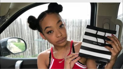 ASMR | OverProtective Big Sister Does Your Makeup For A “Date” | ROLEPLAY ??‍♀️
