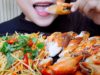 ASMR Papaya salad with crab claws , CRUNCHY EATING SOUNDS | LINH-ASMR