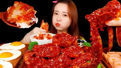 ASMR 양념게장 SPICY MARINATED RAW CRAB (Yangnyeom Gejang). MUKBANG