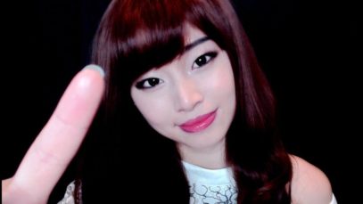 [ASMR] Tapping and Brushing Your Face