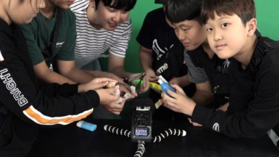 ASMR WITH FRIENDS ?Elementary School?
