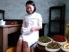 천연 약재를 갈아서 족욕 스파를 했어요 – ASMR
