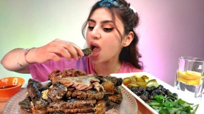 تجربه اكل ورق العنب ( اليبرق ) المشوي بكيس الشواء | موكبانغ |