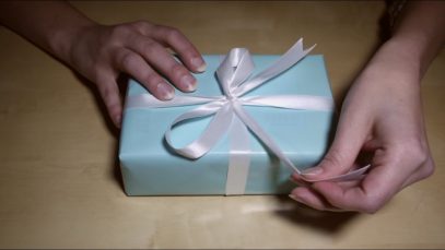 1 Gift / Binaural Whispering / Hypnotic TINGLES!  Amsterdam Ambiance Sounds ASMR
