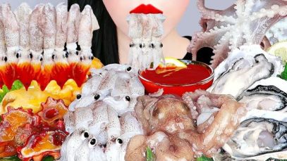 ASMR BABY SQUID, RAW OCTOPUS, OYSTER, SEA PINEAPPLE *RAW SEAFOOD MUKBANG* EATING SOUNDS KOREAN 먹방