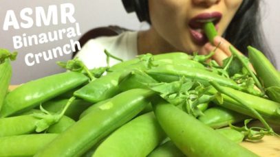 ASMR Binaural Satisfying Crunch (EATING SOUNDS) NO TALKING | SAS-ASMR