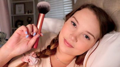 ASMR Cozy Triggers In Bed ?