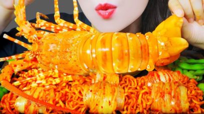 ASMR KIMCHI ROLLED FIRE NOODLES X LOSTER EATING SOUNDS | LINH-ASMR