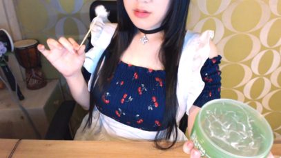 ASMR Korean Maid’s Ear Cleaning & Massage 메이드의 귀청소와 젤 귀마사지