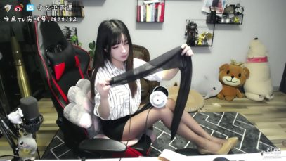 ASMR LUNA ?小女巫露娜 ASMR Sleep/Silk stockings massage relaxation  (No Talking)