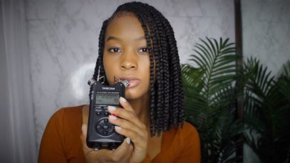 ASMR | Mic Noms & Scratching
