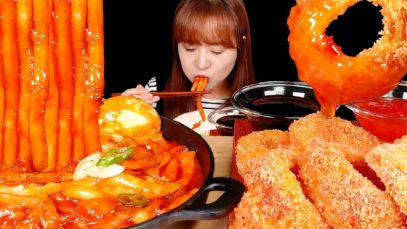 ASMR MUKBANG :) FRIED ONION, SPICY TTEOKBOKKI, CHEESE STICK, GIMMARI, DUMPLINGS | BOKYOUNG COOKING.