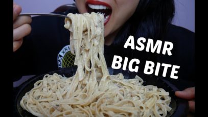 ASMR SUPER Creamy Fettuccine Alfredo (BIG BITES EATING SOUNDS) No Talking | SAS-ASMR