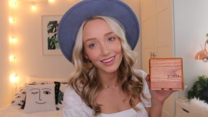 ASMR Tapping & Scratching on Wooden Objects | GwenGwiz