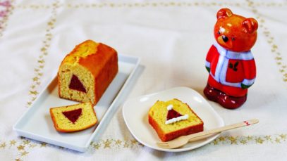 Endless Santa Hat Pound Cake 切っても切ってもサンタ帽子パウンドケーキ