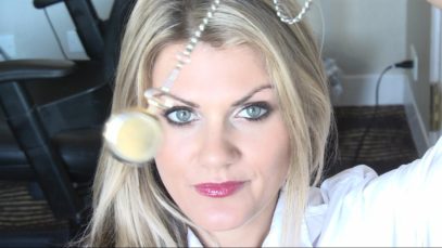 Hypnosis to attract good luck- Available now!  美女催眠師 Schöne Hypnotiseur
