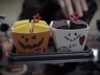 [Japanese ASMR] ? Cake Eating Sounds, Light up Gloves, Whispering ケーキの咀嚼音と光る手袋