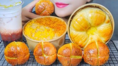 ASMR EATING CREAM CHEESE GARLIC BREAD , SALTY EGGS CAKE EATING SOUNDS | LINH-ASMR