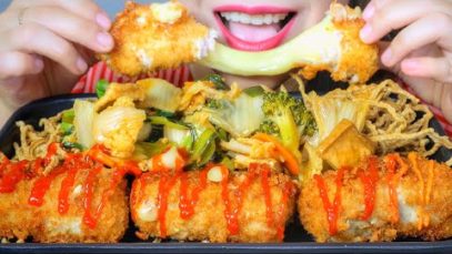ASMR CRUNCHY NOODLES X DEEP FRIED CHEESE PORK ( Cheese tonkatsu ) , EATING SOUND | LINH-ASMR