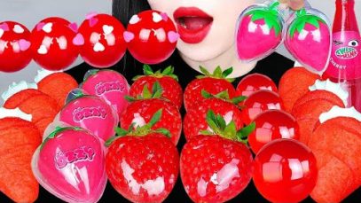 ASMR STRAWBERRY DESSERTS 딸기 디저트 먹방 TANGHULU, JELLY, GUMMY 탕후루, 딸기 젤리, 마시멜로우 EATING SOUNDS MUKBANG
