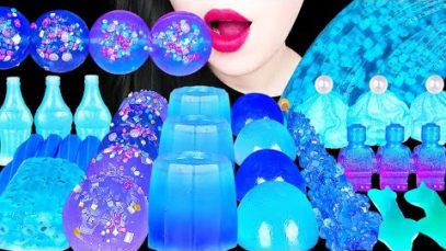 ASMR BLUE DESSERTS 파란색 먹방 EDIBLE JELLO SHOTS, FROG EGG JELLY, TWIZZLERS, NIK L NIP WAX EATING SOUNDS