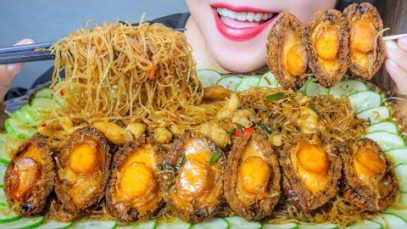 ASMR POTTED STIR FRIED GLASS NOODLES WITH CRAB + ABALONE , EATING SOUNDS | LINH-ASMR